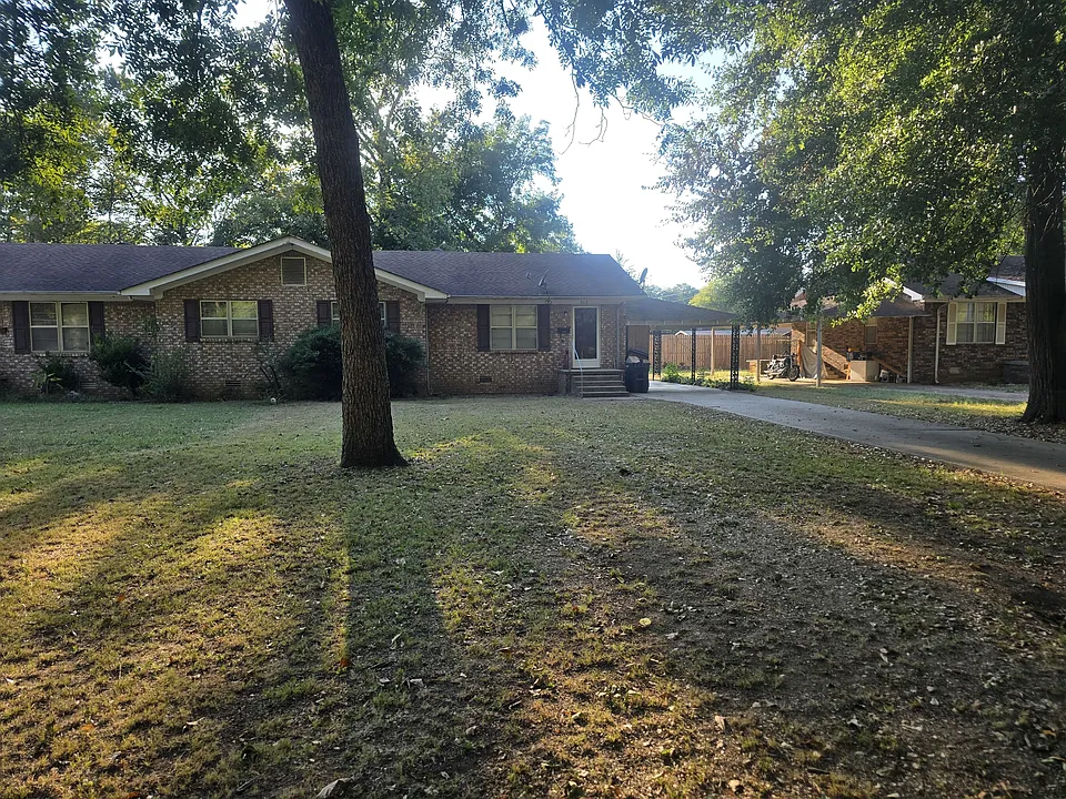 307 N Central Ave