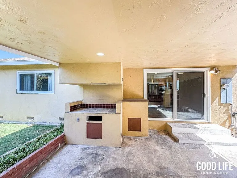 1770 W Chateau Ave — Photo 30