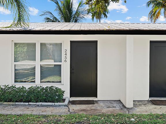 3rd image of 2456 SW Hideaway Lane