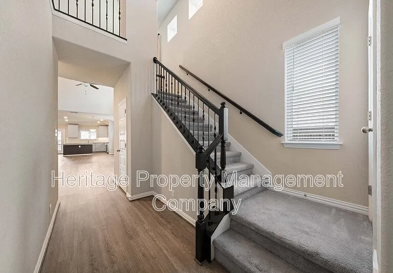 2080 Cowan Dr — Photo 5