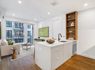 228 Berry Street 3D image 1 of 21