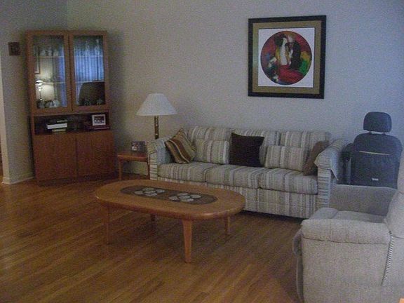 4th image of 3747 Cherry Hill Dr