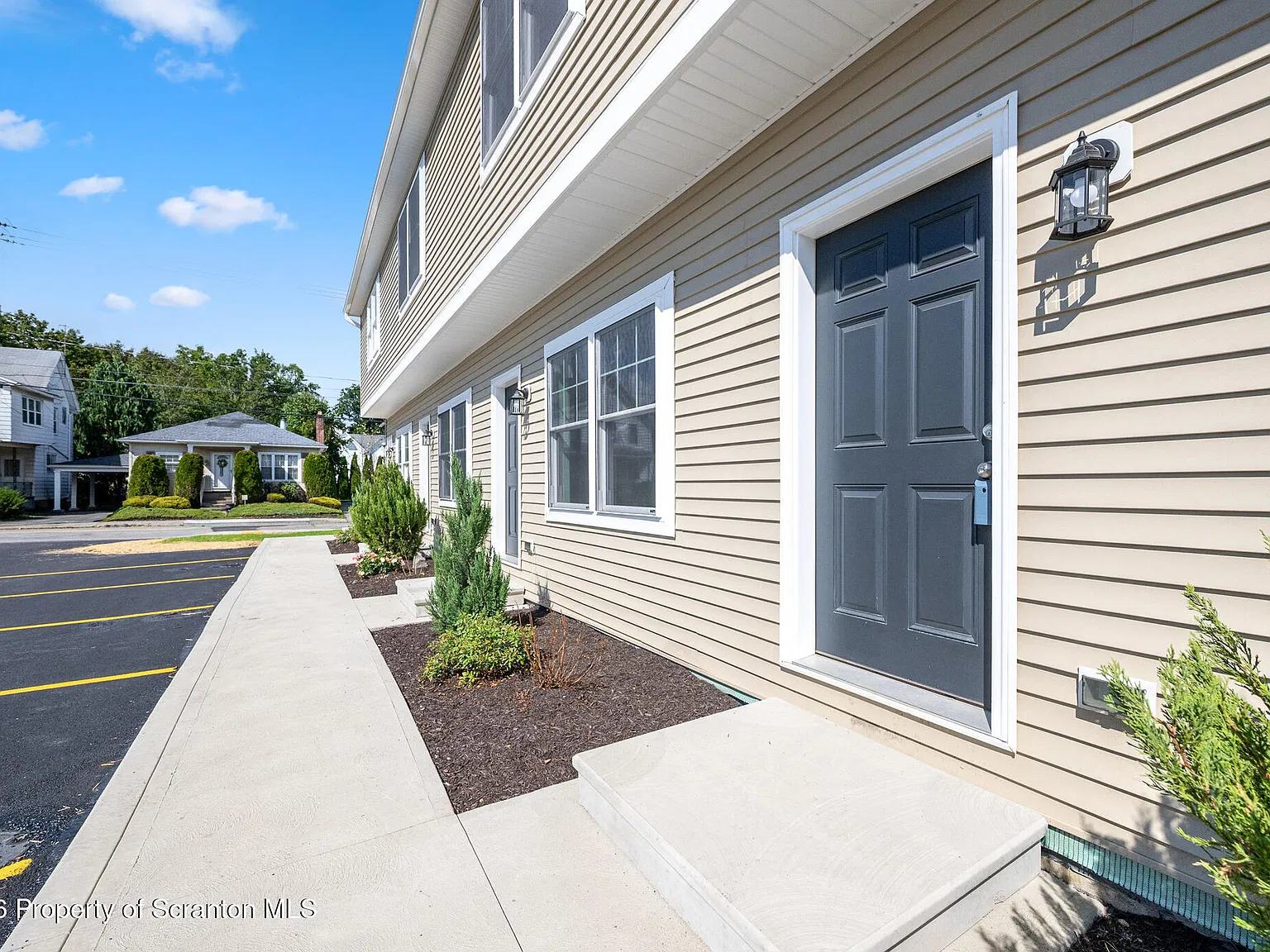 1014 Wheeler Ave — Photo 2
