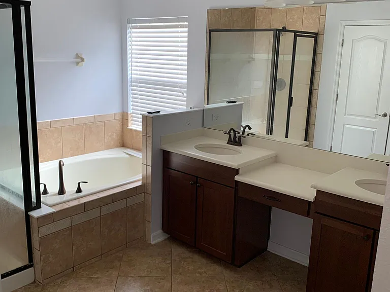 15318 Stonebriar Way — Photo 10