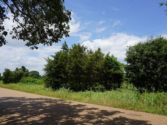 4th image of 1 County Road 1313