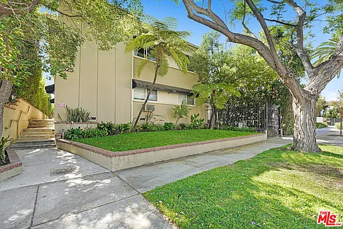 525 N Sweetzer Ave #3 Photo 1