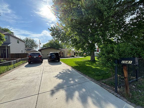 3rd image of 1041 S Krameria St