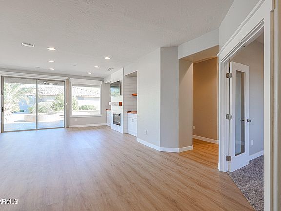 5th image of 19153 N HAWTHORN Drive