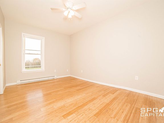 3rd image of 7402 Lincoln Way W APT 7