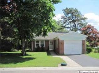 2 Grant Ct, Whiting, NJ 08759