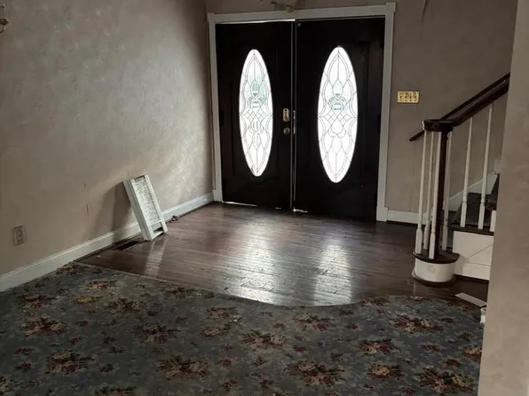 214 W Front St, Florence, NJ 08518