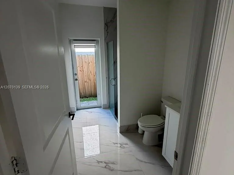 1409 SE 26th Ter — Photo 38