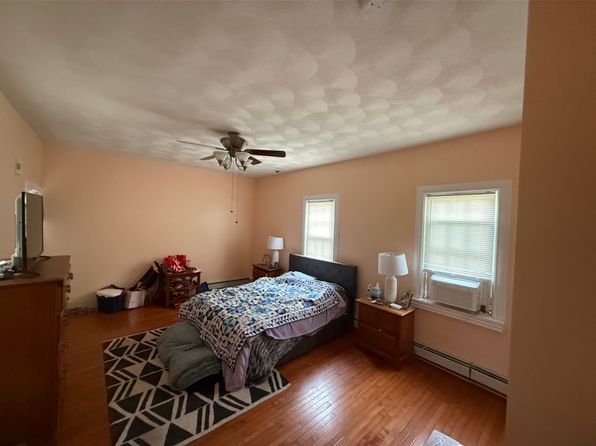 153 Walcott St APT 1