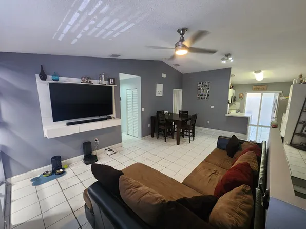 7867 W 36th Avenue #201, Hialeah, FL 33018