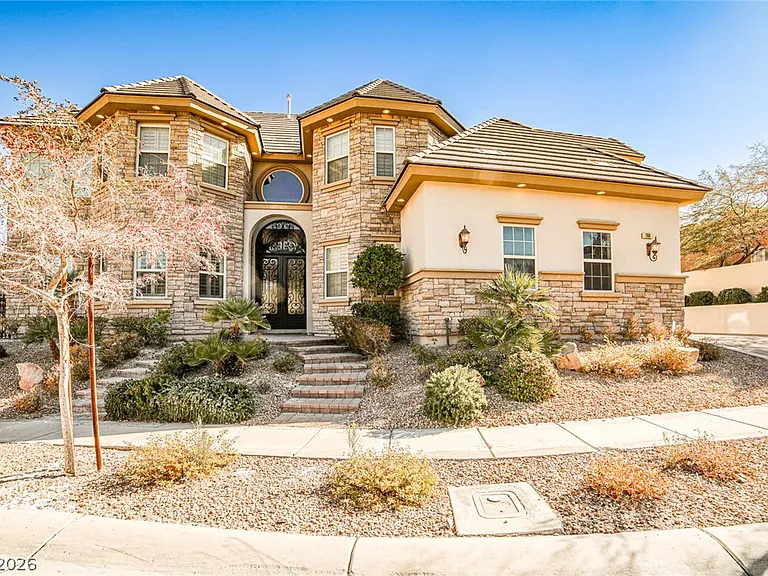 768 Tozzetti Ln — Photo 6