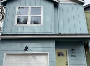 1535 SW 11th Ave, Dallas, OR 97338