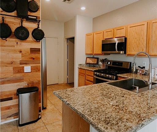 2nd image of 8017 Loma Del Ray St