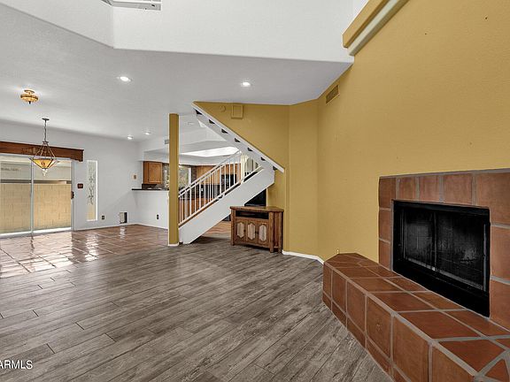 4th image of 10223 N 12TH Place #2