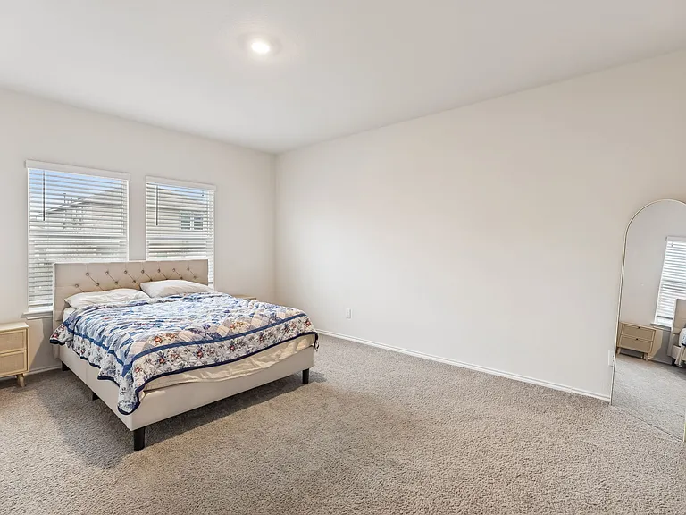 4550 Meerkat Dr — Photo 22