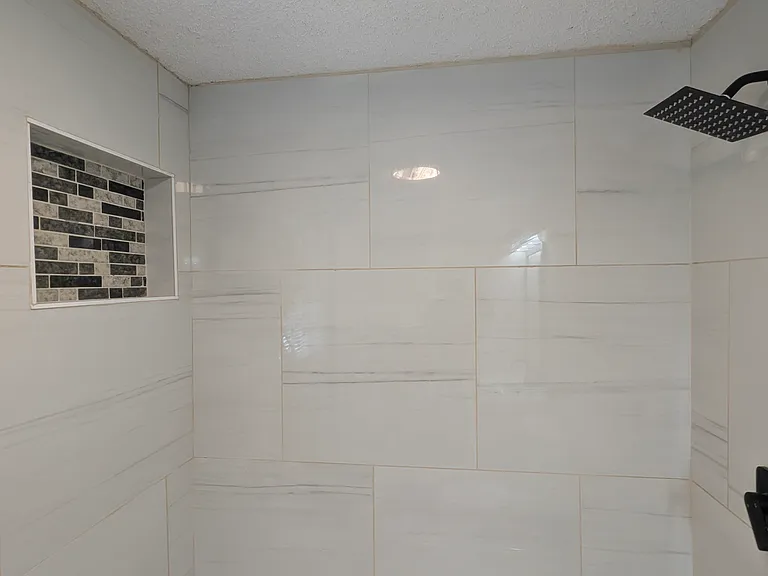 130 Margaret Dr — Photo 5