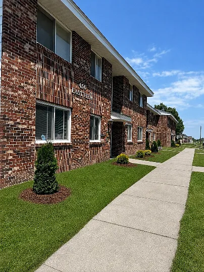 450 Brad Street - 102 — Photo 1