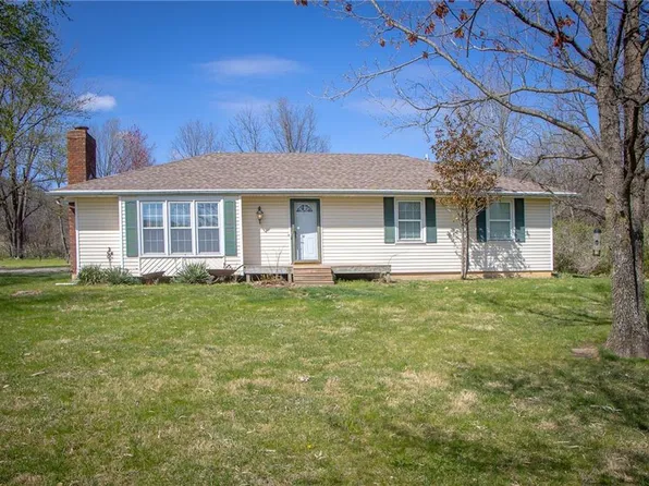 37160 W 156th St, Rayville, MO 64084