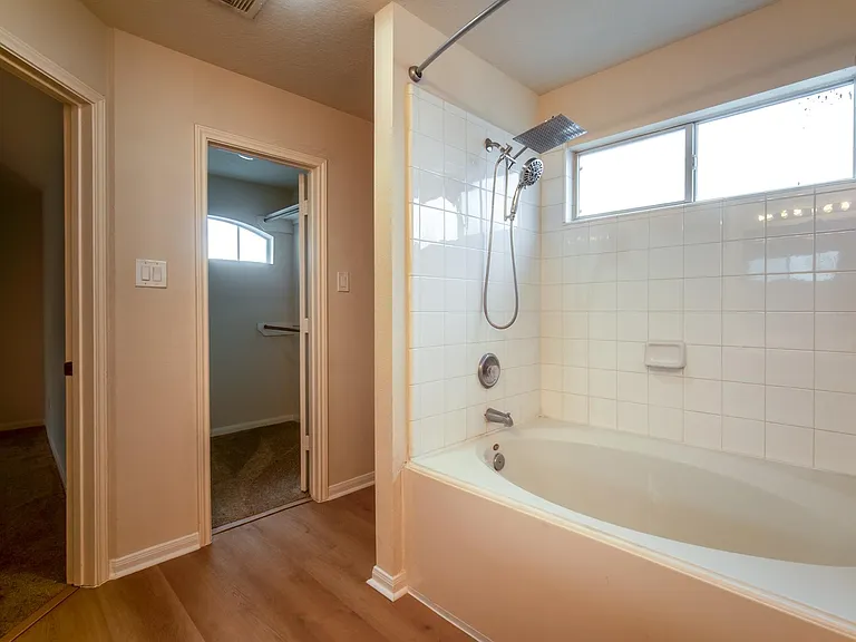 6702 Albion Crescent Dr — Photo 11
