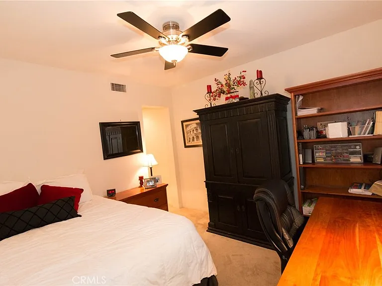 46 Meridian Dr — Photo 13