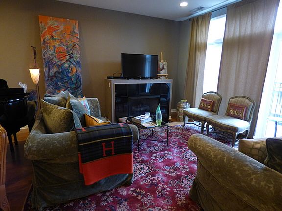 5th image of 2472 W Foster Ave APT 409
