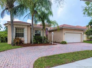1272 NW 141st Ave, Pembroke Pines, FL 33028