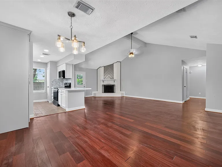 2450 Long Reach Dr — Photo 5