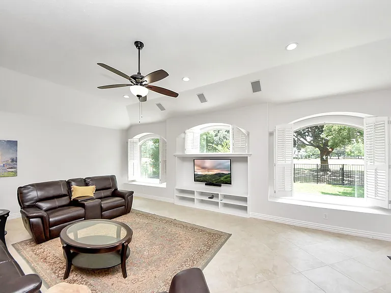 4214 Cambry Park — Photo 32