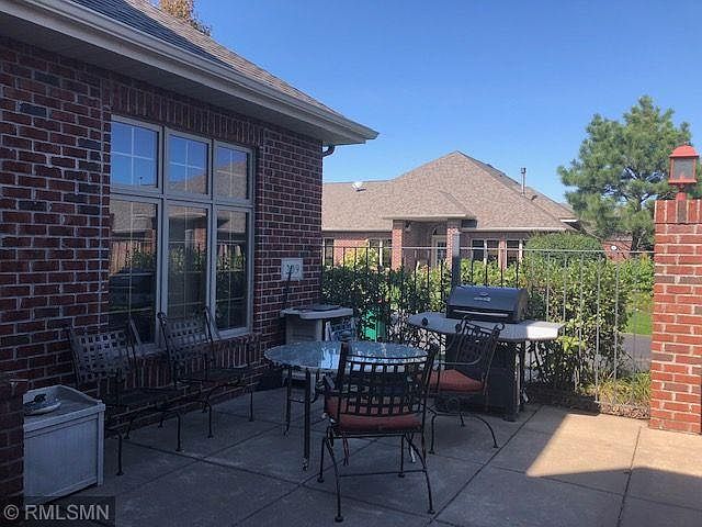 2nd image of 209 W Canyon Dr