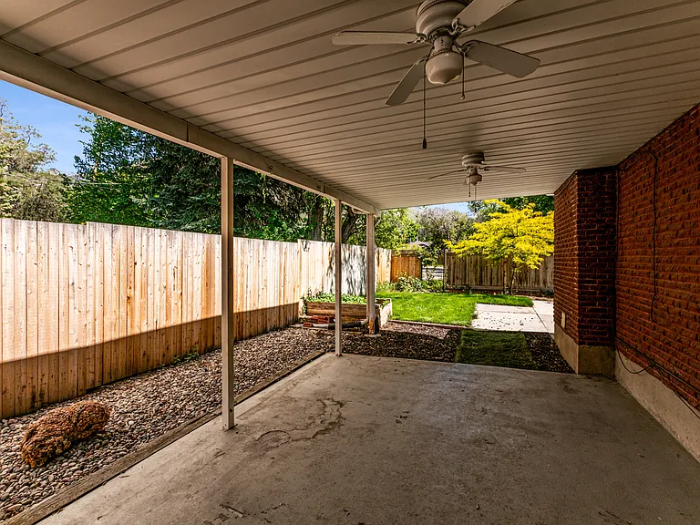 2566 E Keddington Ln #A — Photo 24