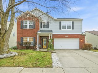 10190 Holly Berry Cir, Fishers, IN 46038
