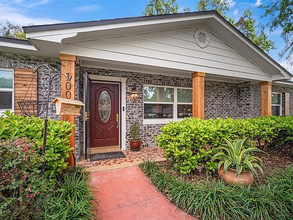2nd image of 1003 MANDALAY DRIVE
