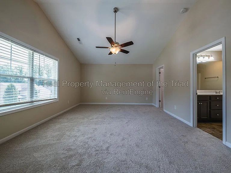 832 Prince Edward Rd — Photo 15