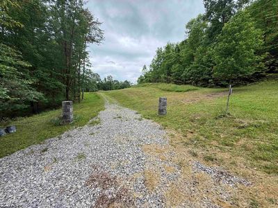 515 Deerbrook Ln, Belington, WV, 26250