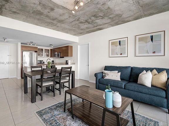 3rd image of 3250 NE 1st Ave APT 814