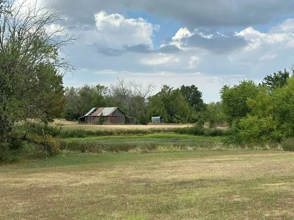 Canyon Dr, Pauls Valley, OK 73075