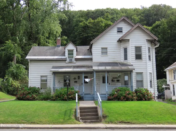 352-354 W Main St, North Adams, MA 01247