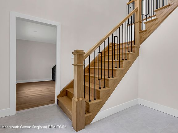 4th image of 265 Whale Pond Rd