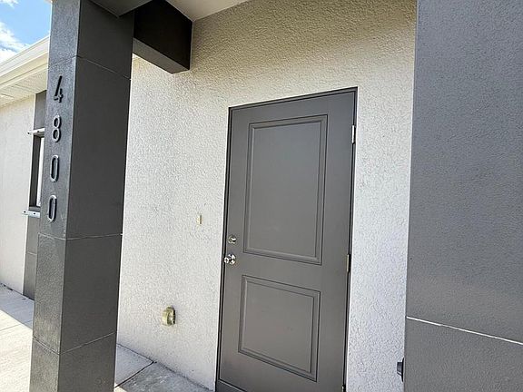 4th image of 4800 15th St SW