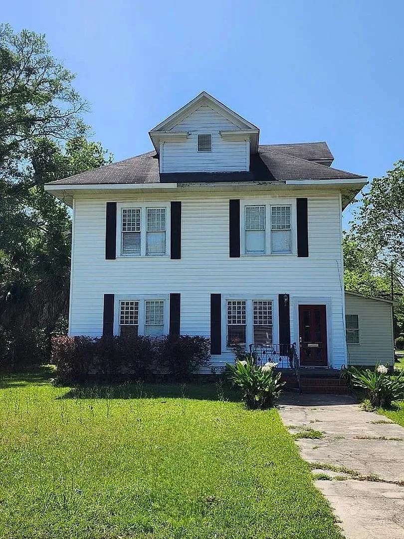 Spacious 4BR House in Ocilla — Photo 1