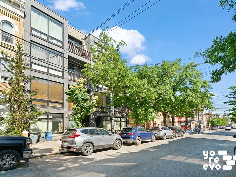 269 Kingsland Ave #2B — Photo 9