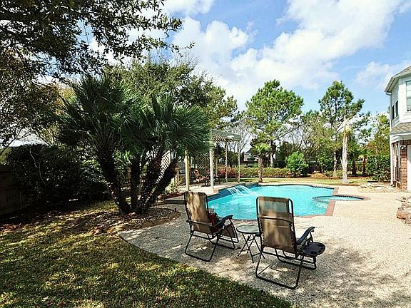 3rd image of 2315 Merrill Hills Cir