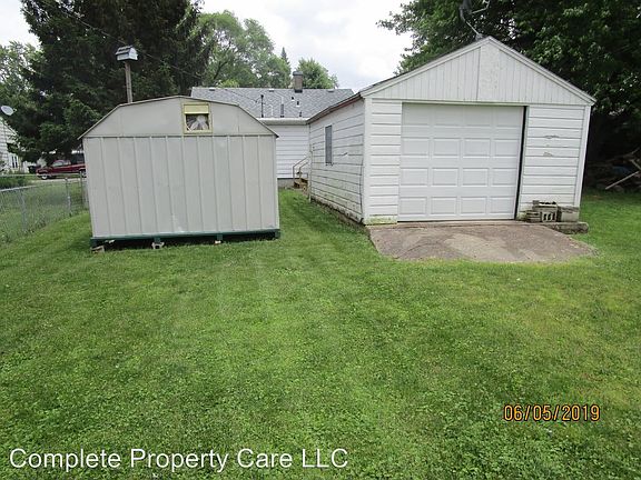 3rd image of 2405 S Pershing Dr