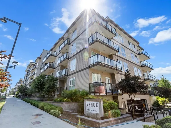 13768 108th Ave #210, Surrey, BC V3T 0L9