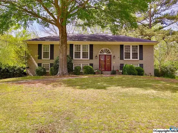 4026 Medford Dr SE, Huntsville, AL 35802