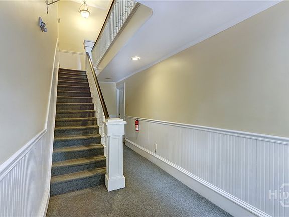 5th image of 123 W Park Avenue #2